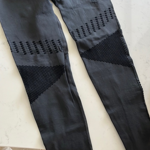 🎁NWOT Jed north legging with mesh design plus free bra - Picture 1 of 5